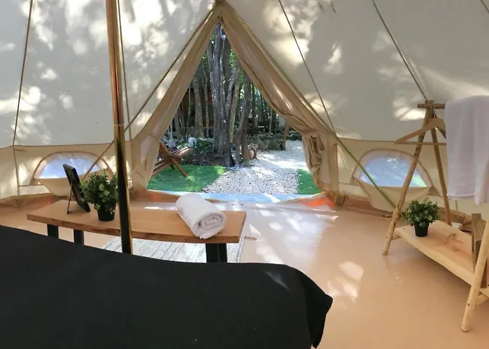 Bayou Hotel 2*